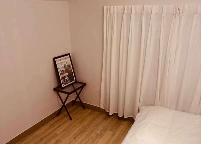 Daon 10 Mins To Arex Hongdae Station Private 4 Bedroom House With 4 Queen Beds ヴィラ *