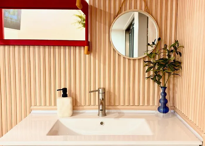 Daon 10 Mins To Arex Hongdae Station Private 4 Bedroom House With 4 Queen Beds ヴィラ