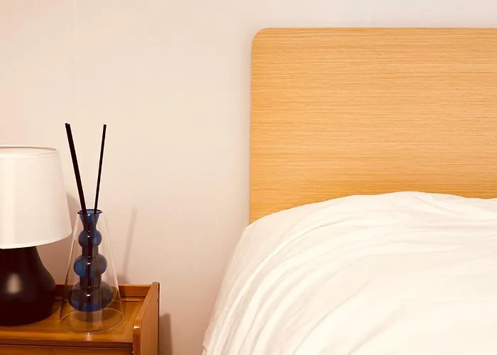 Daon 10 Mins To Arex Hongdae Station Private 4 Bedroom House With 4 Queen Beds